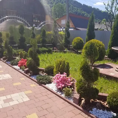 Гостевой дом садиба Квітка Карпат *