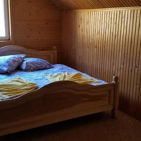 게스트하우스 Садиба Квітка Карпат *